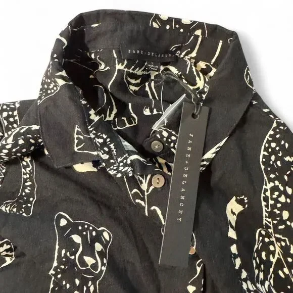 Jane & Delancey Black and White Big Cat Print button-up shirt Large - Picture 2 of 5